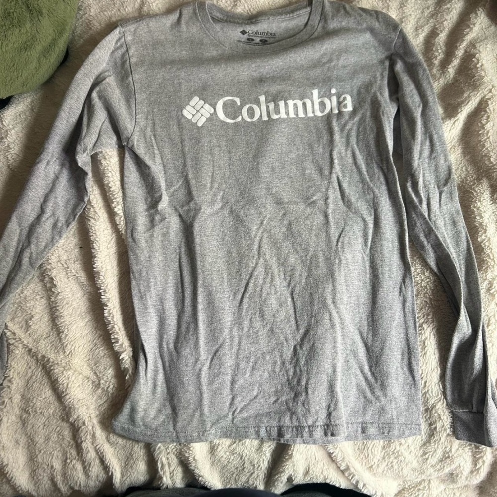 Columbia Heather Gray Crew Neck Shirt